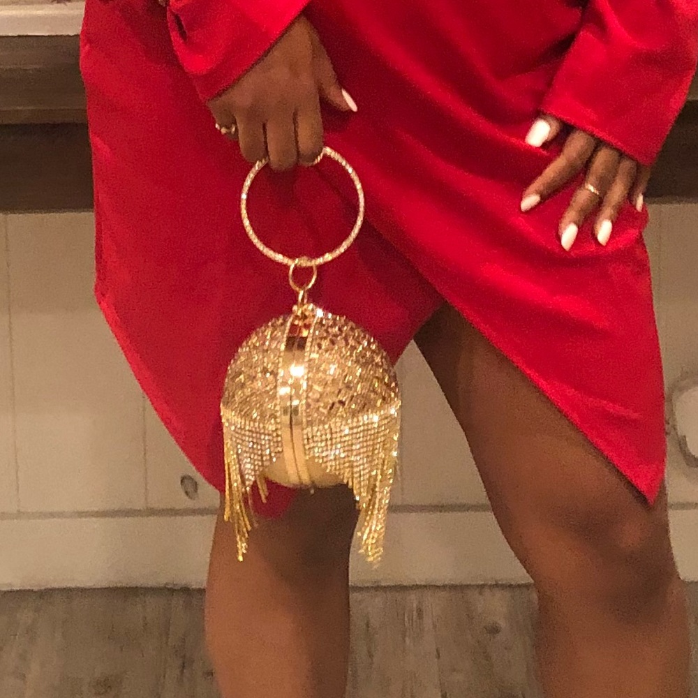 Gold Tassel Clutch ***ONE MORE LEFT*** - Picture 2 of 7